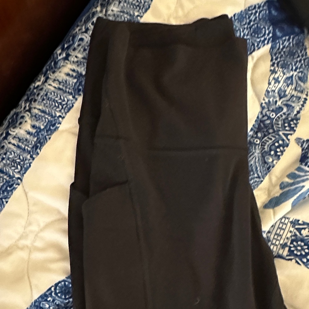 Lululemon Athletica Black Leggings - Picture 3 of 3